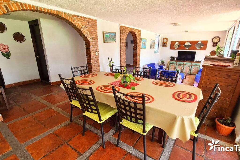 Finca Taino. Hermosa Casa Con Alberca ヒウテペック エクステリア 写真